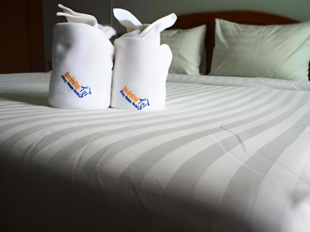 Ritzy House Hotel Chumphon Eksteriør bilde