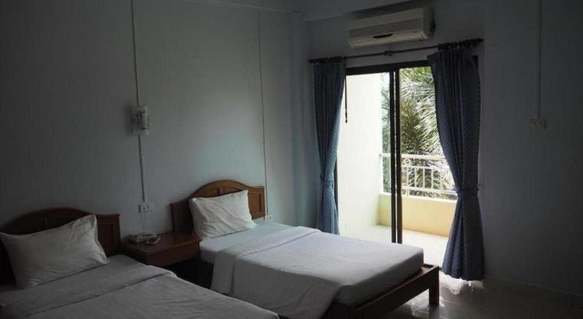 Ritzy House Hotel Chumphon Eksteriør bilde