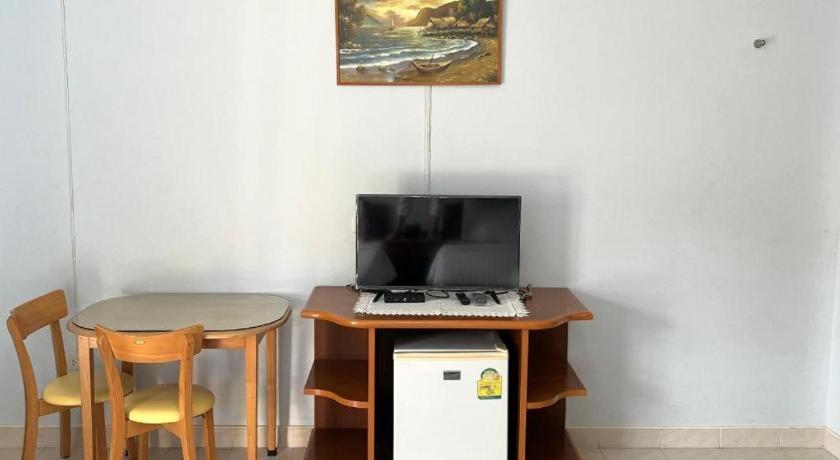 Ritzy House Hotel Chumphon Eksteriør bilde