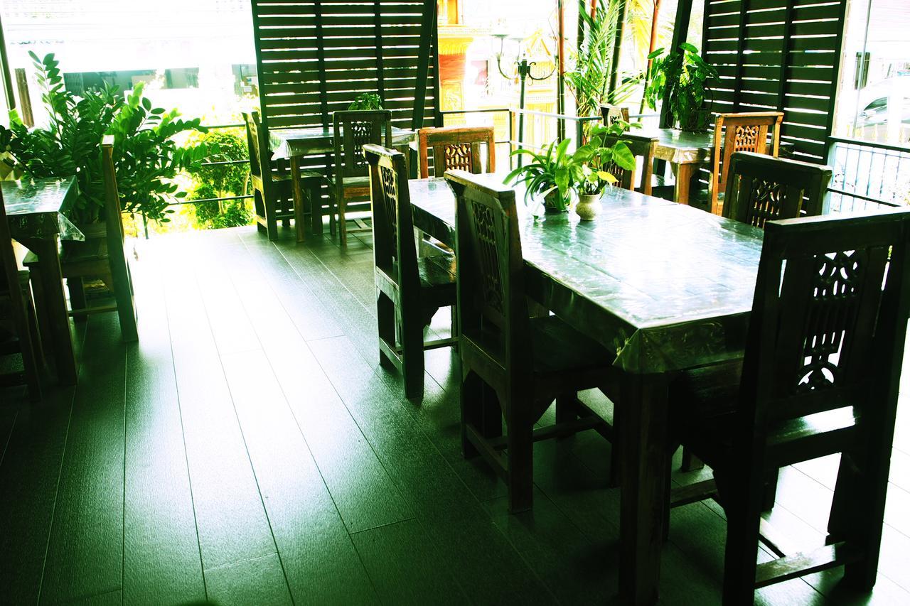 Ritzy House Hotel Chumphon Eksteriør bilde